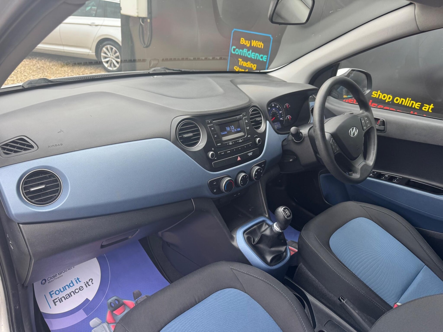 Used Hyundai i10 2016 for sale - 77737633: Photo 25