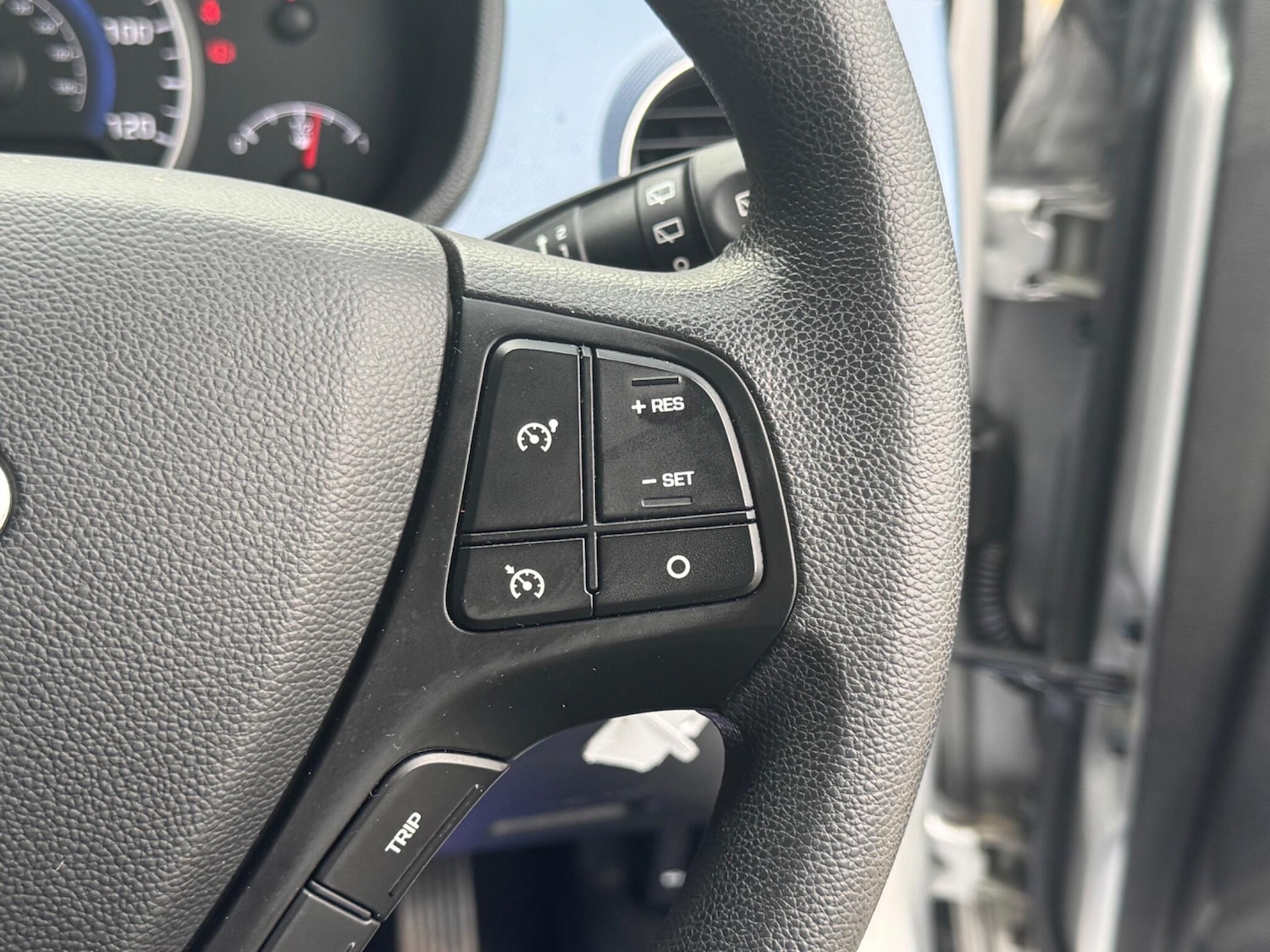 Used Hyundai i10 2016 for sale - 77737633: Photo 29