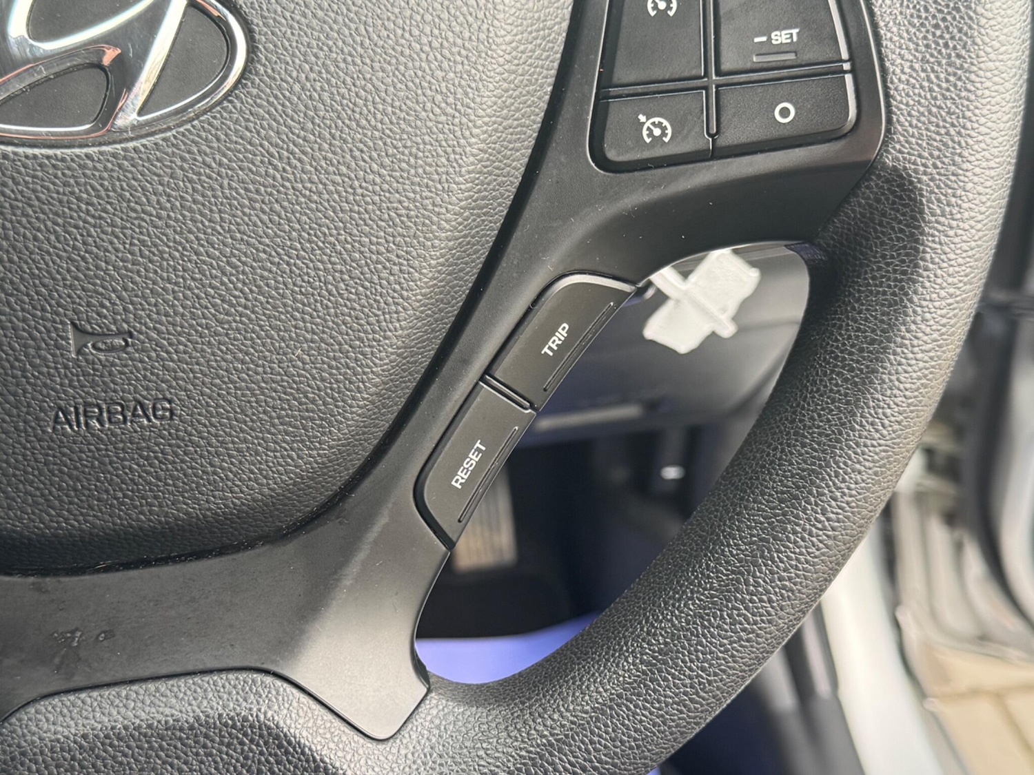 Used Hyundai i10 2016 for sale - 77737633: Photo 30