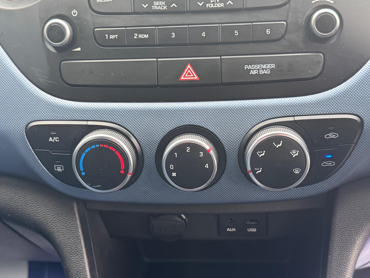 Used Hyundai i10 2016 for sale - 77737633: Photo 32