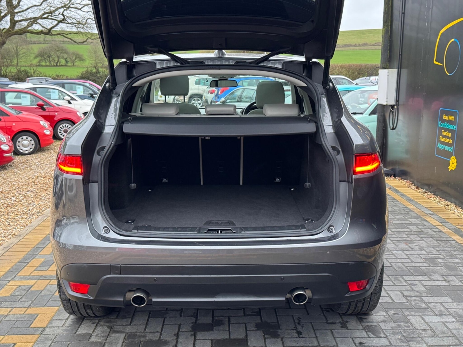 Used Jaguar F-Pace 2017 for sale - 77410970: Photo 27