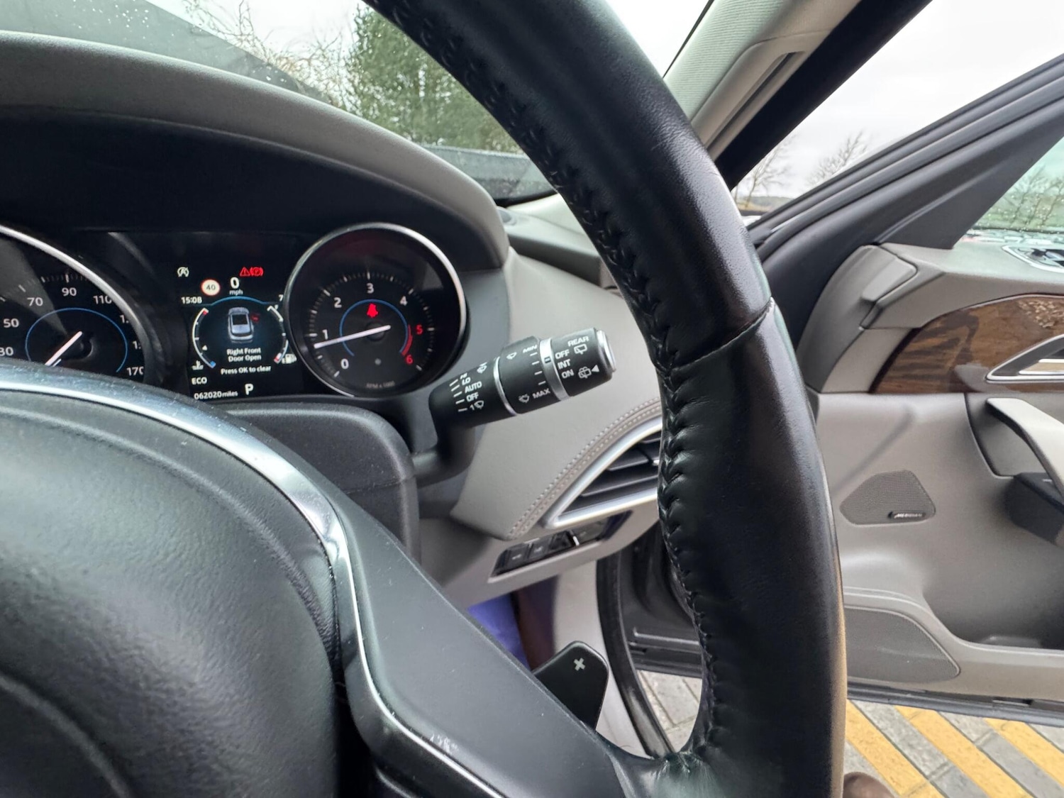 Used Jaguar F-Pace 2017 for sale - 77410970: Photo 32