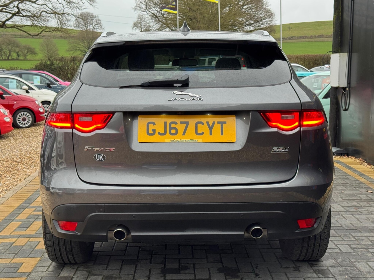 Used Jaguar F-Pace 2017 for sale - 77410970: Photo 5