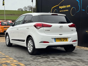 Used Hyundai i20 2016 for sale - 77599112: Photo