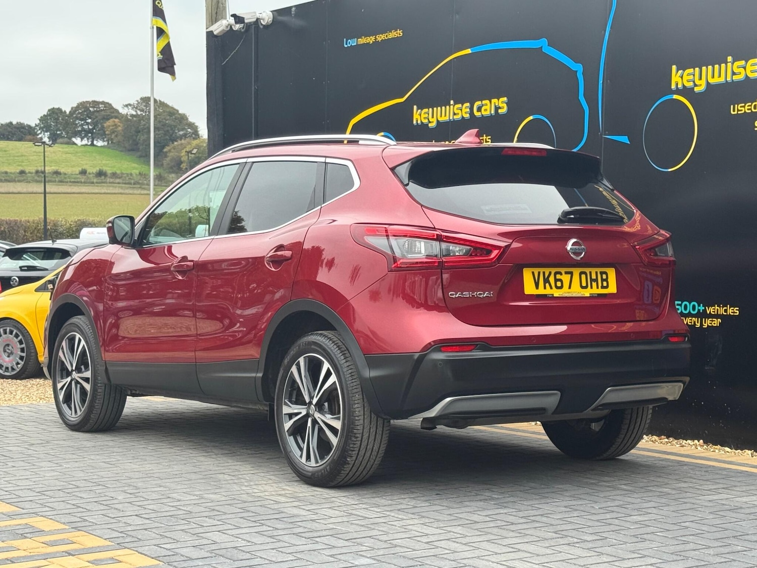 Used Nissan Qashqai 2017 for sale - 76993607: Photo 3