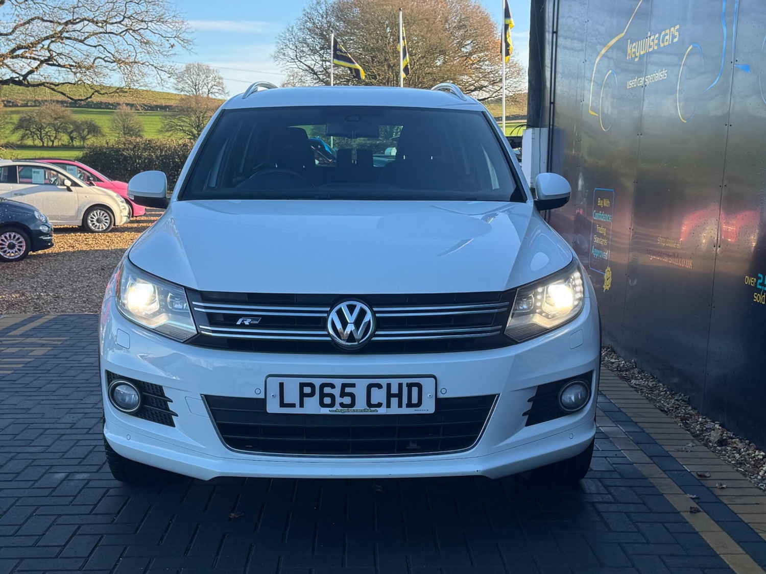 Used Volkswagen Tiguan 2015 for sale - 76918703: Photo 10