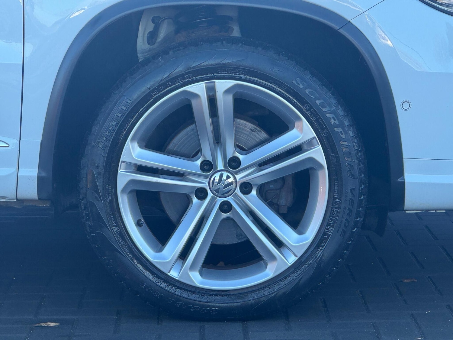 Used Volkswagen Tiguan 2015 for sale - 76918703: Photo 11