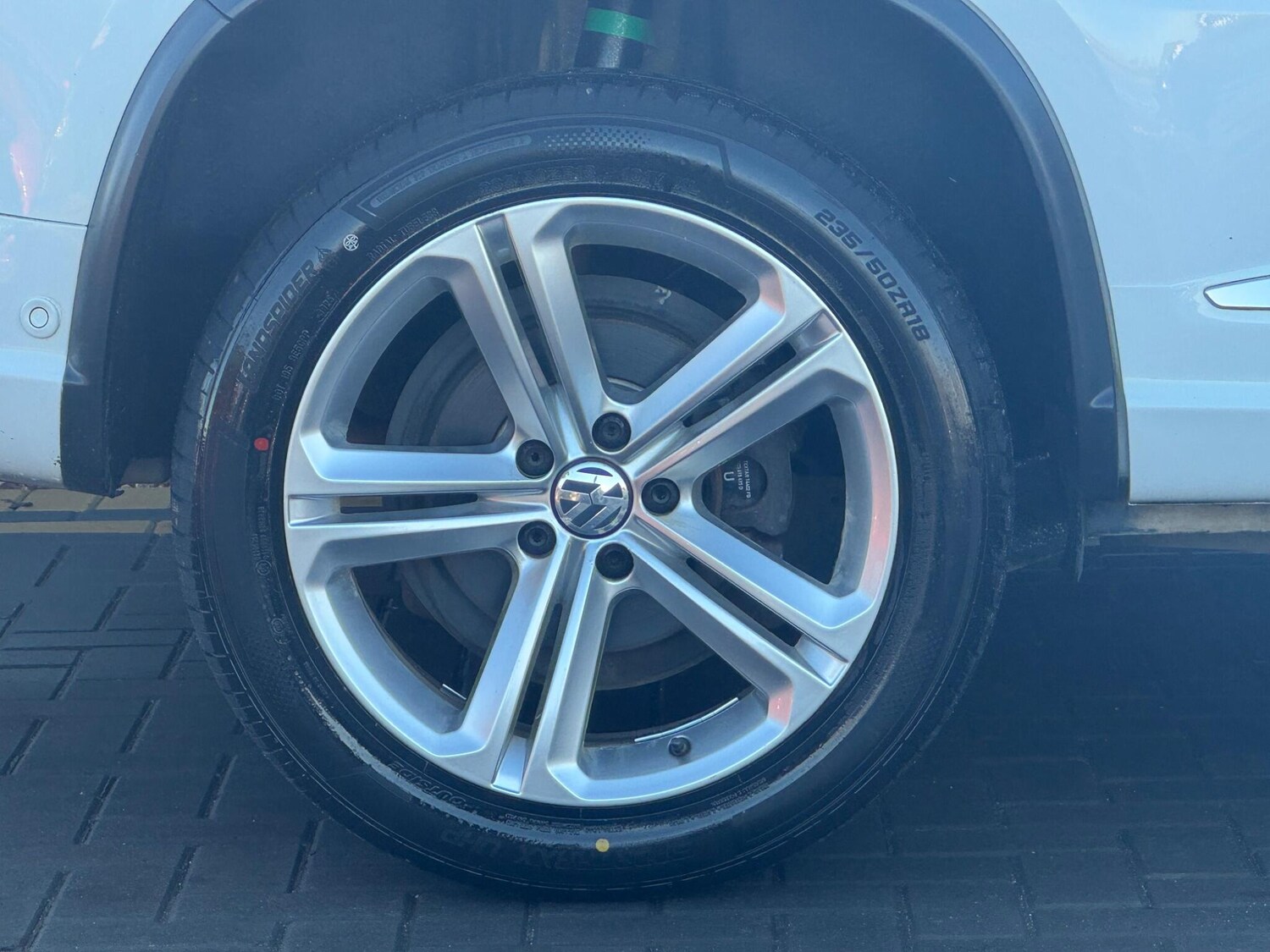 Used Volkswagen Tiguan 2015 for sale - 76918703: Photo 13