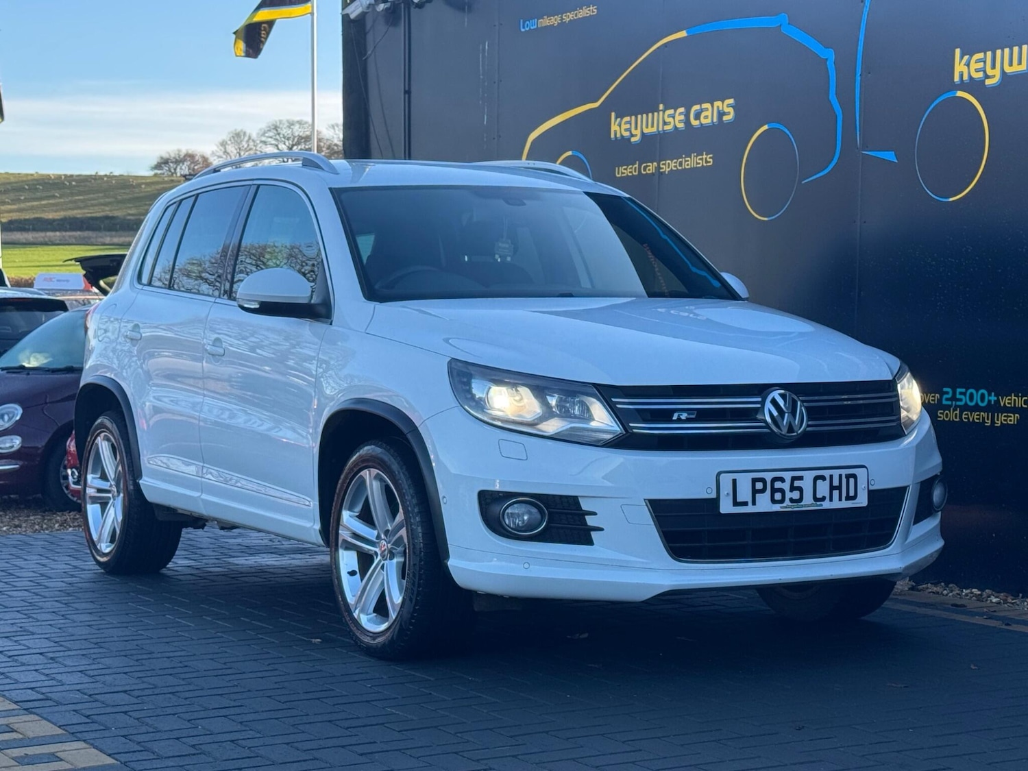 Used Volkswagen Tiguan 2015 for sale - 76918703: Photo 9
