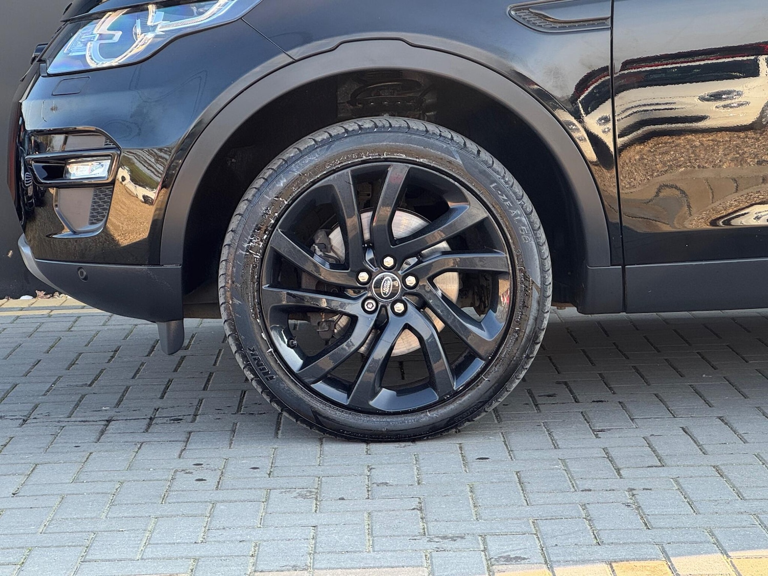 Used Land Rover Discovery Sport 2018 for sale - 77970643: Photo 11