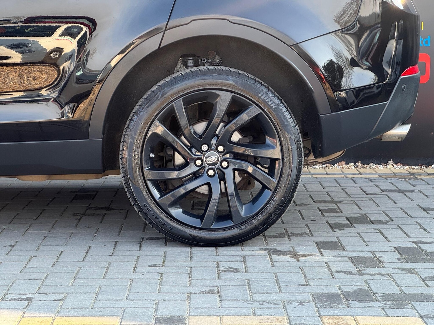 Used Land Rover Discovery Sport 2018 for sale - 77970643: Photo 13