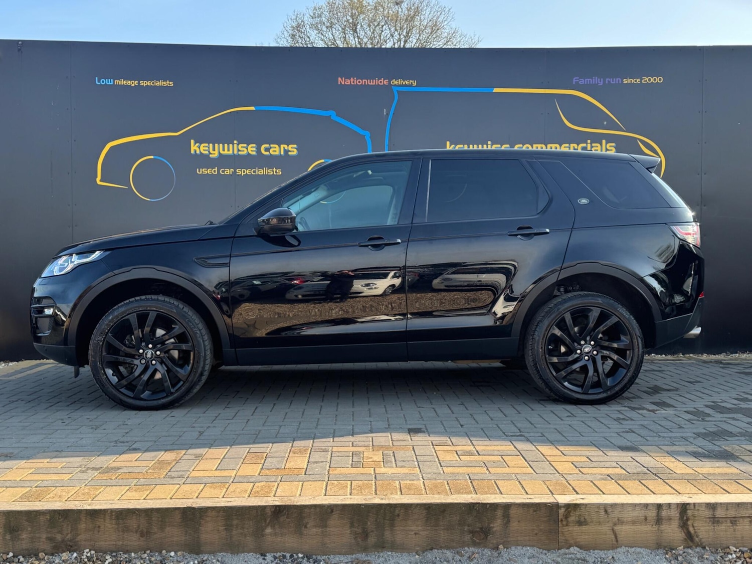 Used Land Rover Discovery Sport 2018 for sale - 77970643: Photo 2
