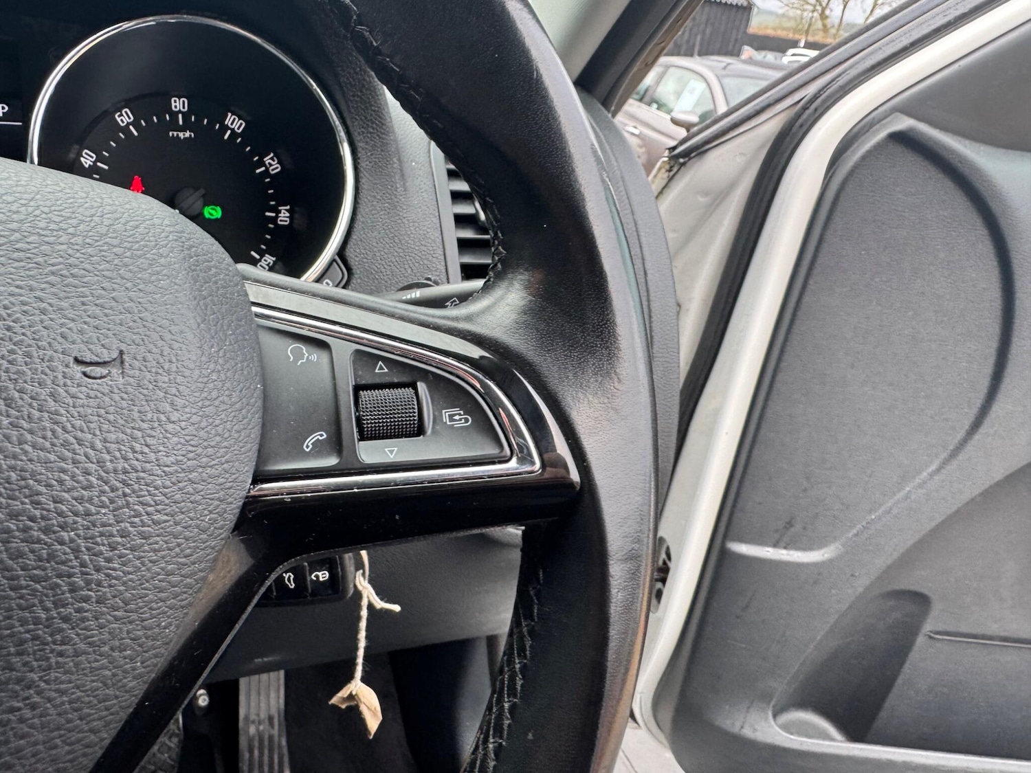 Used Skoda Yeti 2014 for sale - 77175629: Photo 29