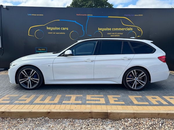 Used BMW 3 Series 2017 for sale - 75199282: Photo 2