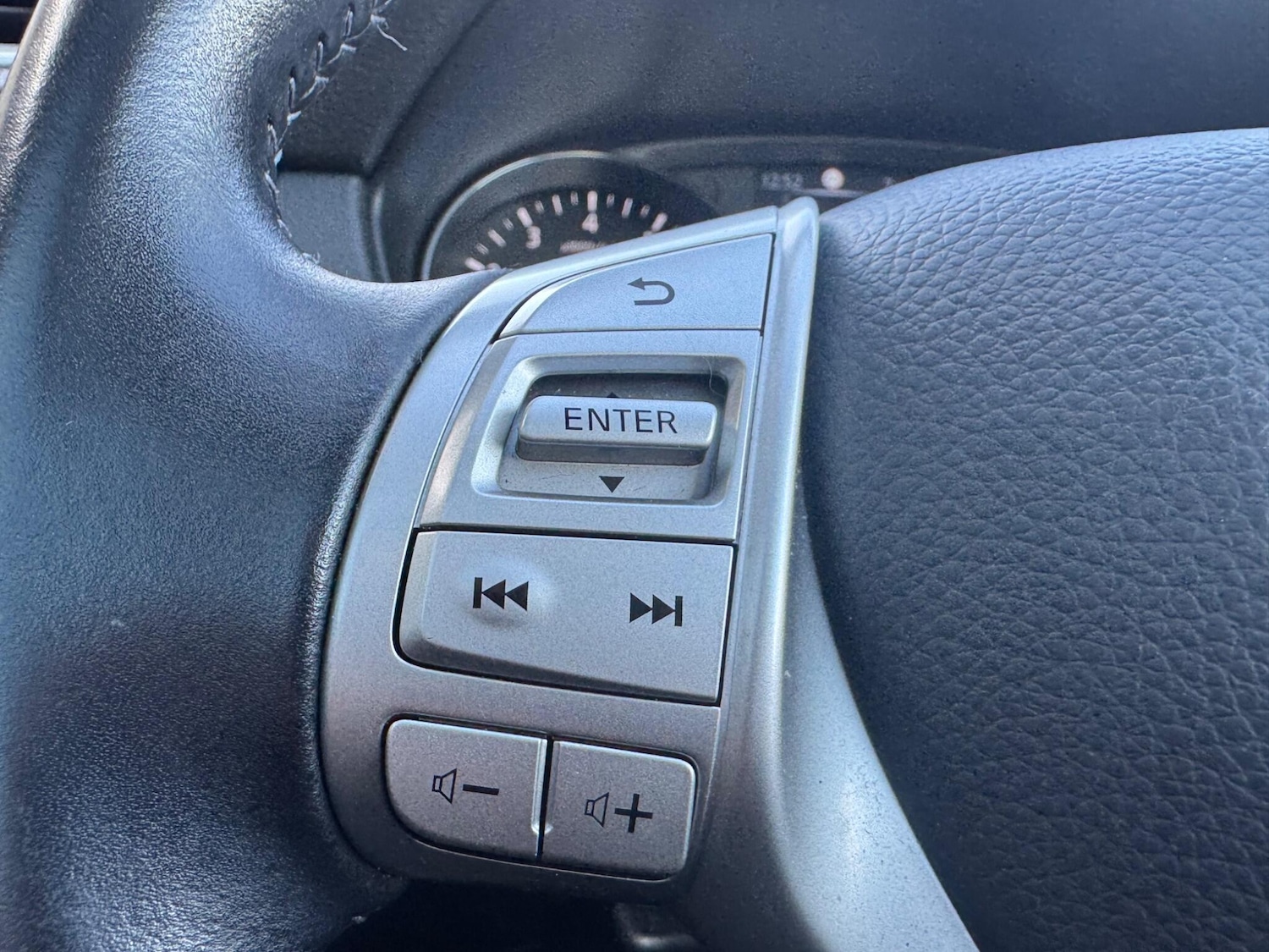 Used Nissan Qashqai 2017 for sale - 77575229: Photo 28