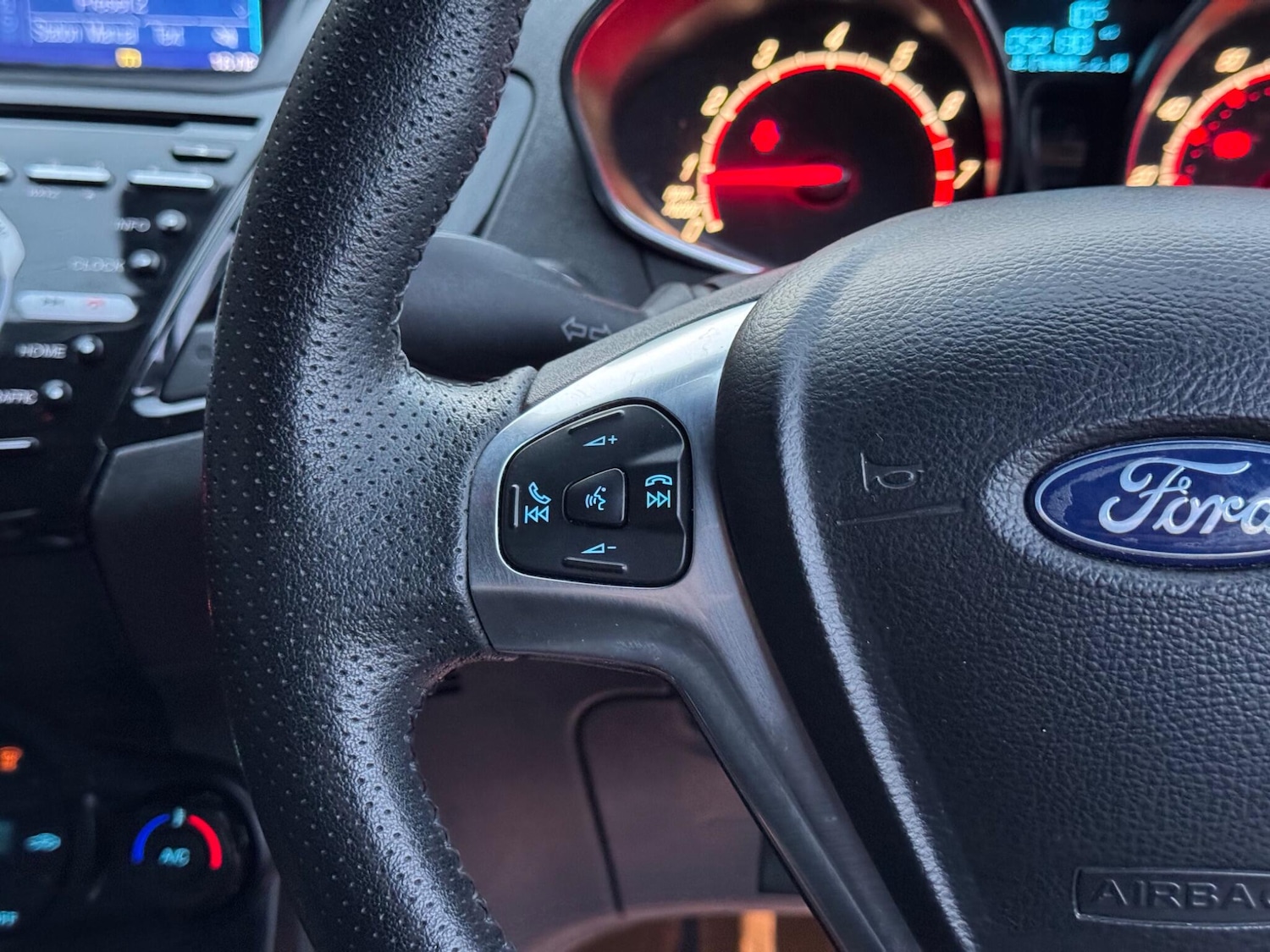 Used Ford Fiesta 2014 for sale - 76801054: Photo 22