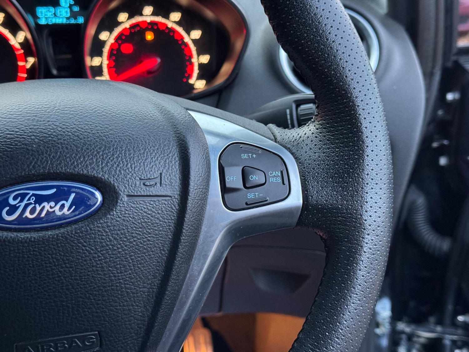 Used Ford Fiesta 2014 for sale - 76801054: Photo 23