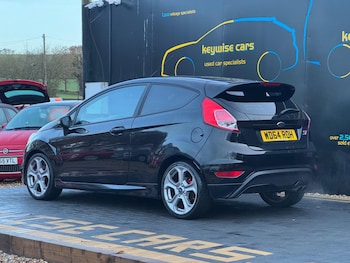 Used Ford Fiesta 2014 for sale - 76801054: Photo