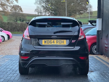 Used Ford Fiesta 2014 for sale - 76801054: Photo