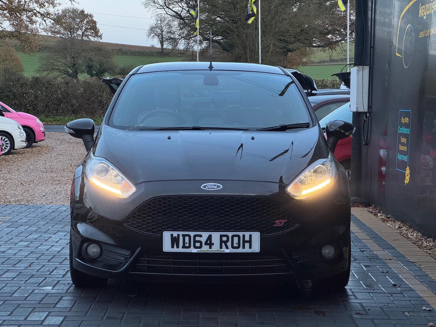 Used Ford Fiesta 2014 for sale - 76801054: Photo 8