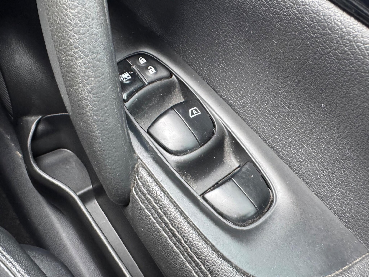 Used Nissan Qashqai for sale - 77882429: Photo 33