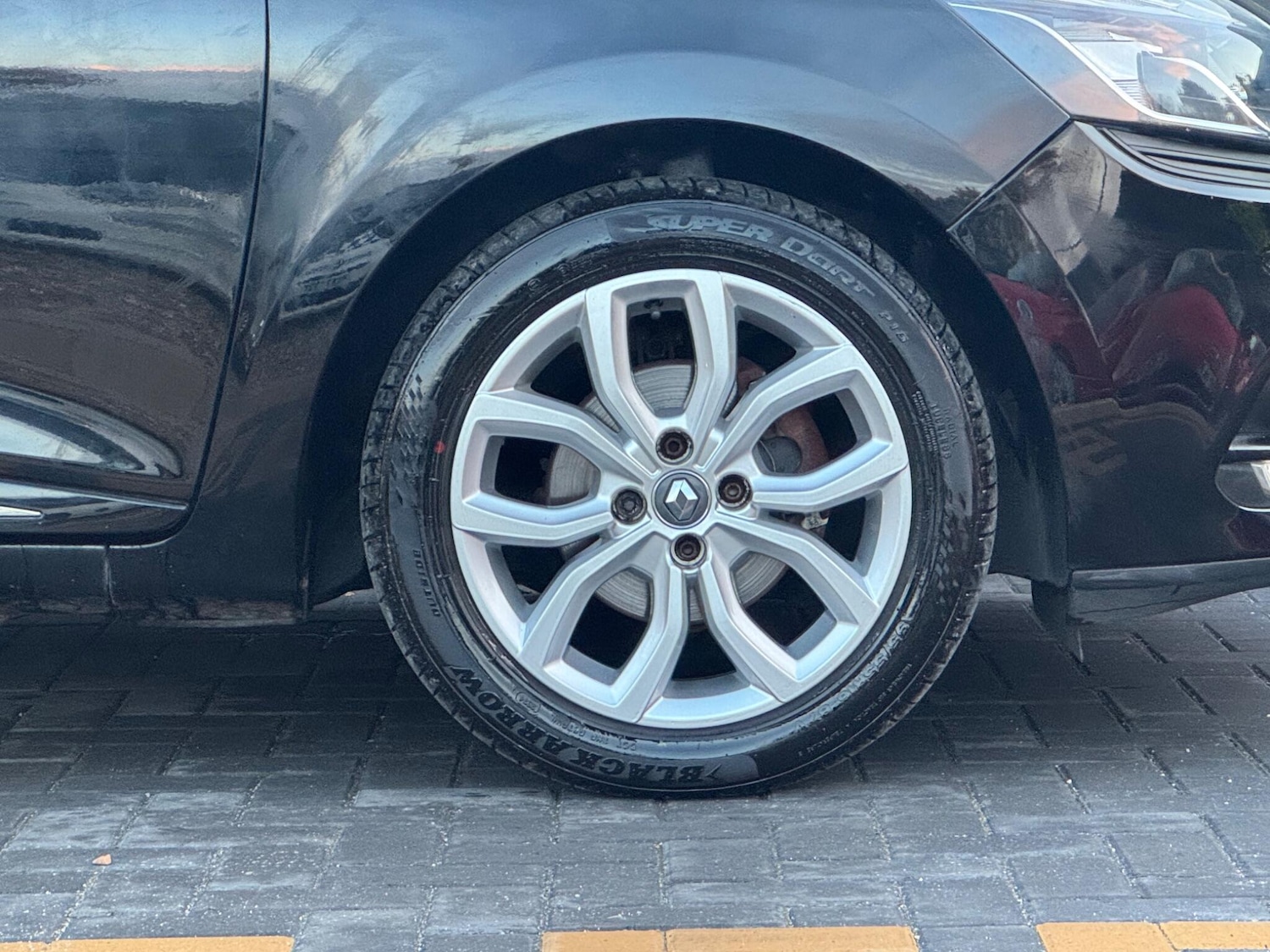 Used Renault Clio 2017 for sale - 76992706: Photo 10