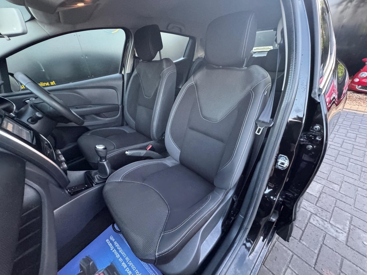 Used Renault Clio 2017 for sale - 76992706: Photo 19