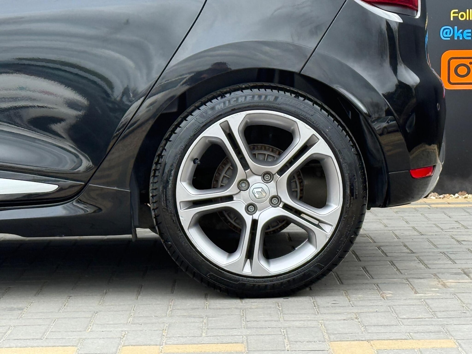 Used Renault Clio 2015 for sale - 78205196: Photo 15