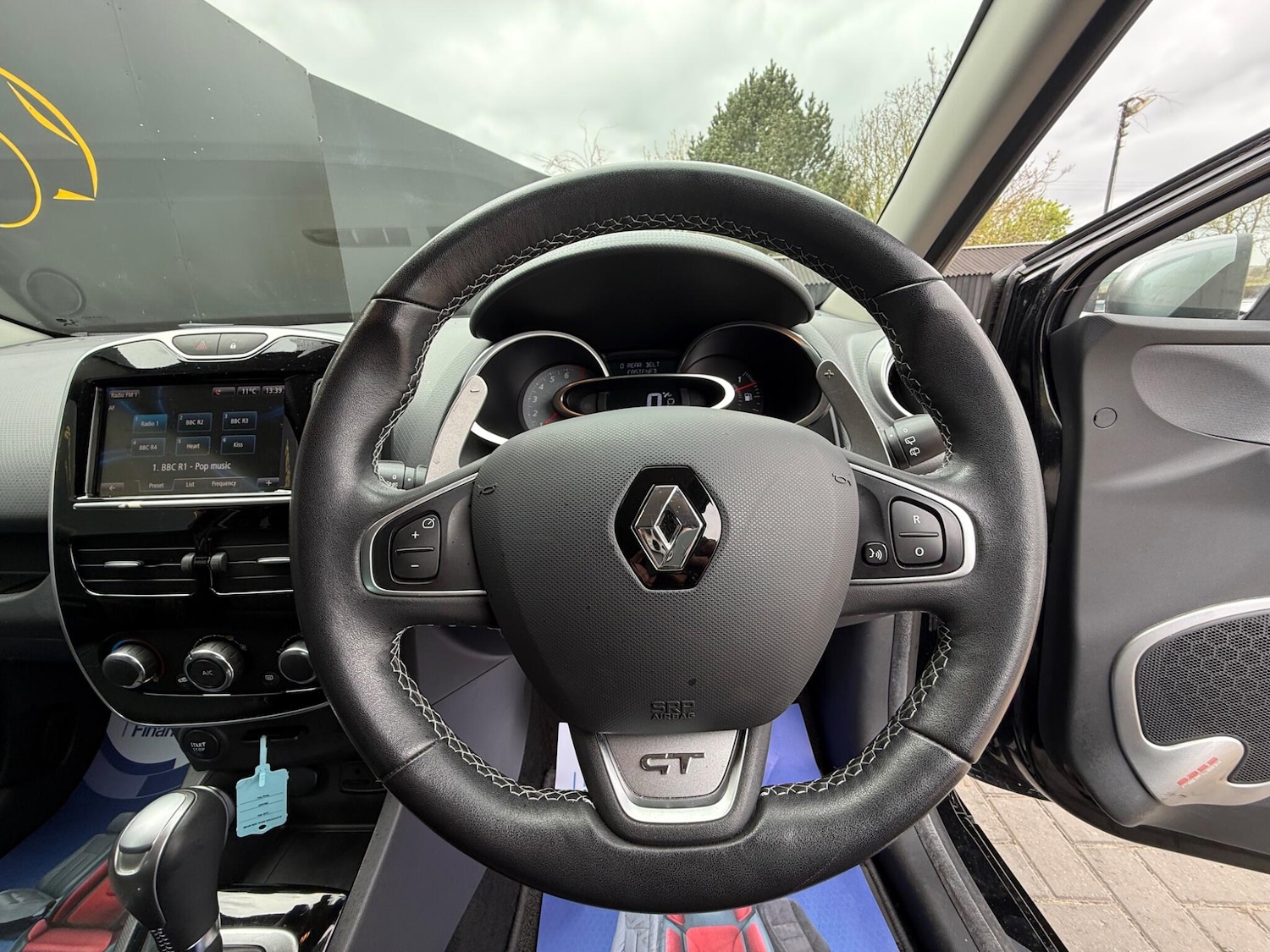 Used Renault Clio 2015 for sale - 78205196: Photo 27