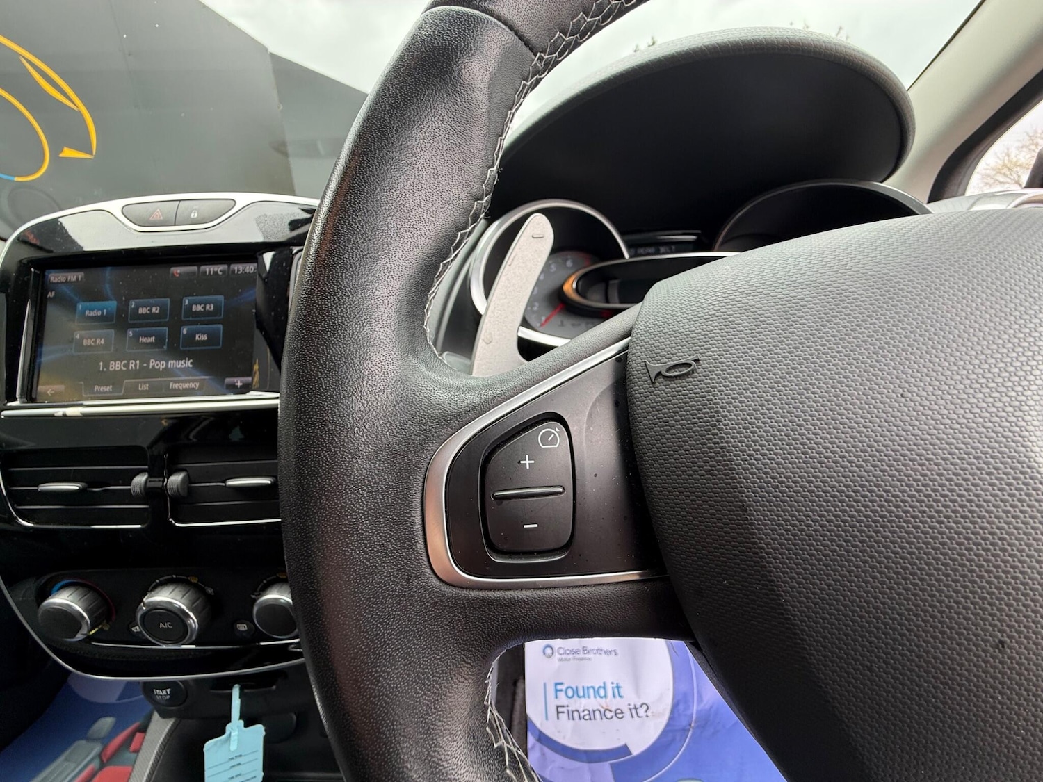 Used Renault Clio 2015 for sale - 78205196: Photo 32