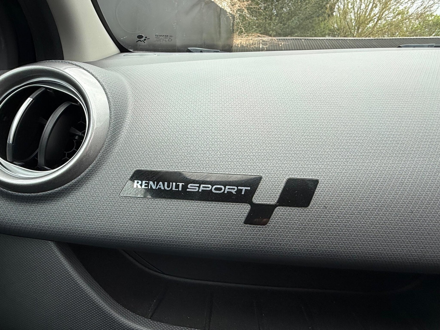 Used Renault Clio 2015 for sale - 78205196: Photo 36