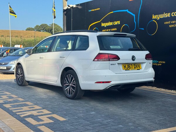 Used Volkswagen Golf 2017 for sale - 75362902: Photo 3