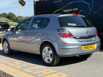 Used Vauxhall Astra 2011 for sale - 78752713: Photo