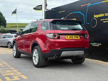 Used Land Rover Discovery Sport 2016 for sale - 78822985: Photo
