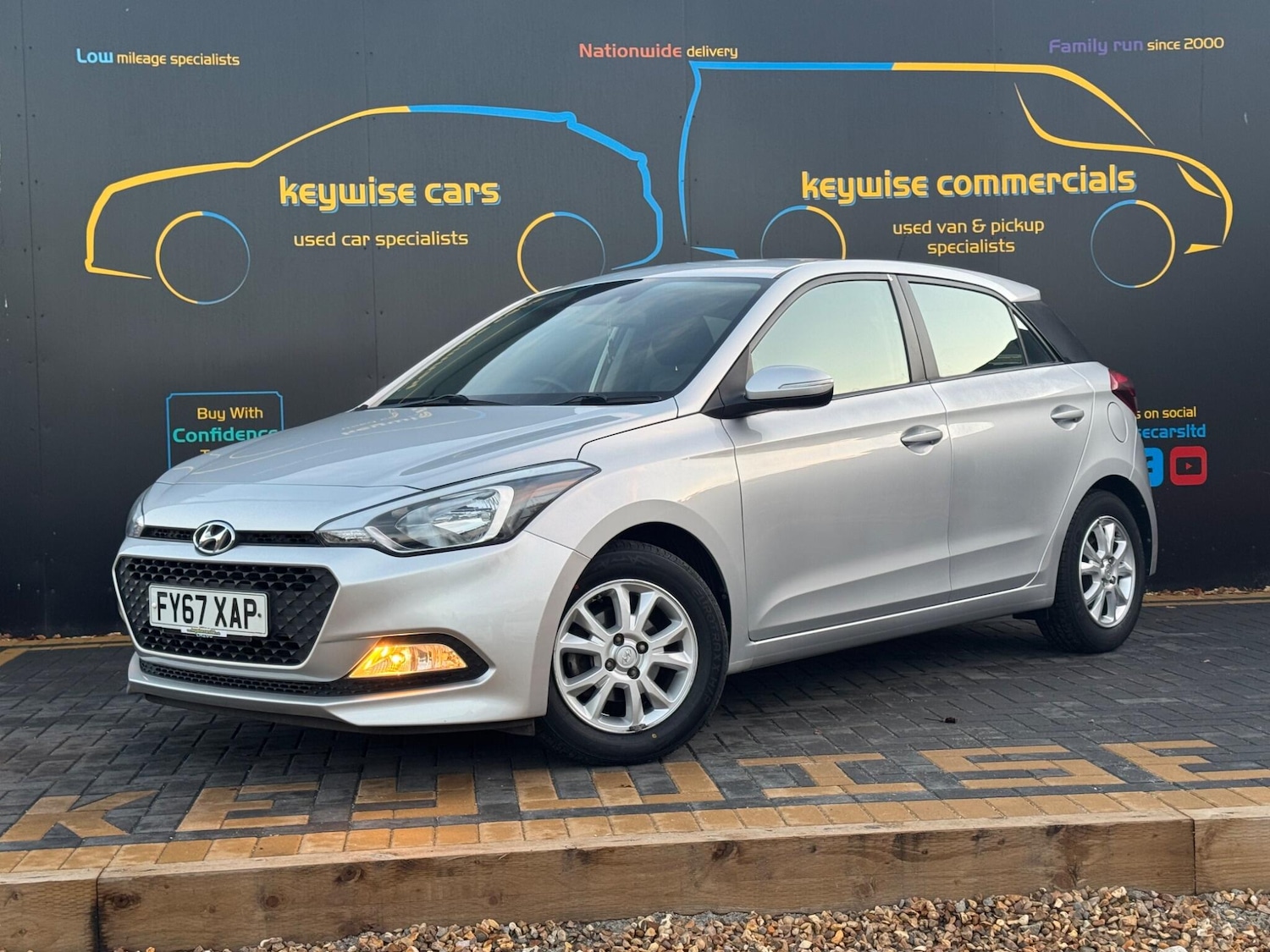 Used Hyundai i20 2017 for sale - 76499083: Photo 1