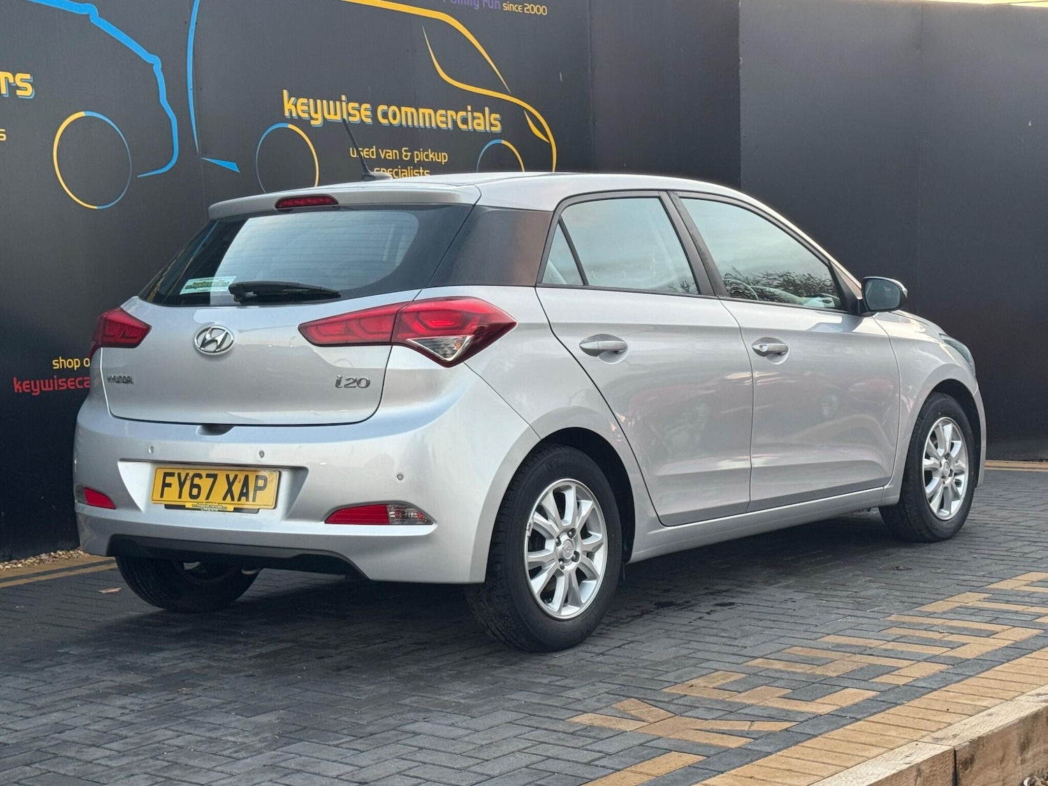 Used Hyundai i20 2017 for sale - 76499083: Photo 6