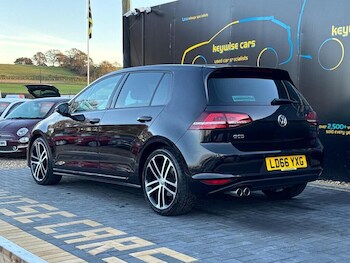 Used Volkswagen Golf 2017 for sale - 77753071: Photo