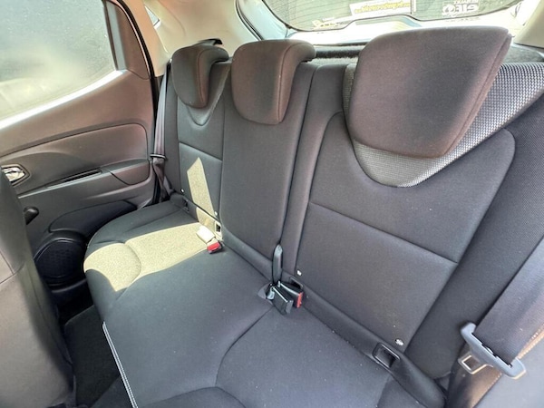 Used Renault Clio 2014 for sale - 76123084: Photo 26