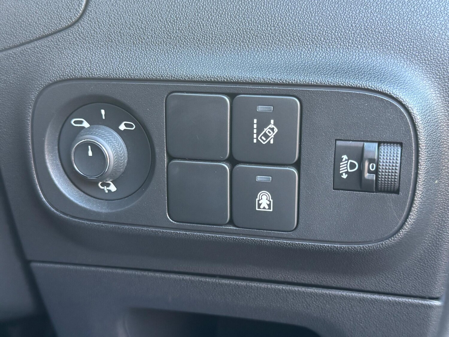 Used Citroen C3 2018 for sale - 76226163: Photo 34