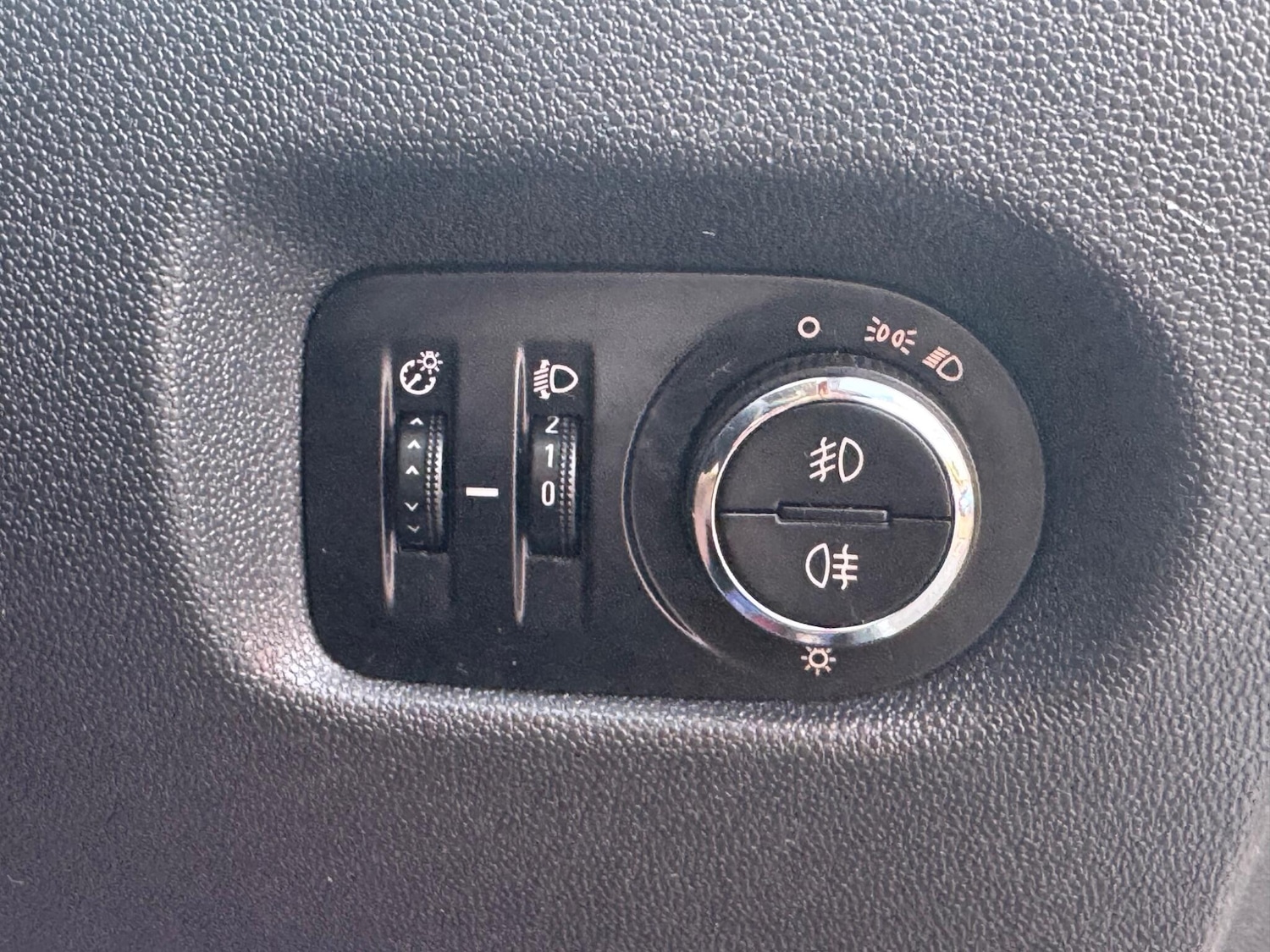Vehicle 33