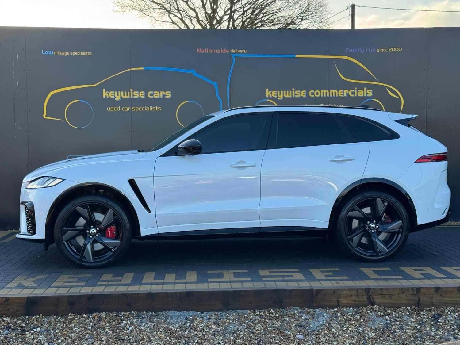 Used Jaguar F-Pace 2023 for sale - 77131409: Photo 2