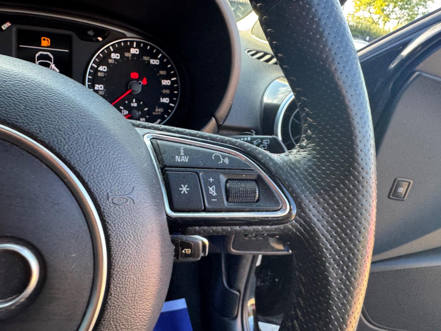 Used Audi A1 2015 for sale - 76370565: Photo 29
