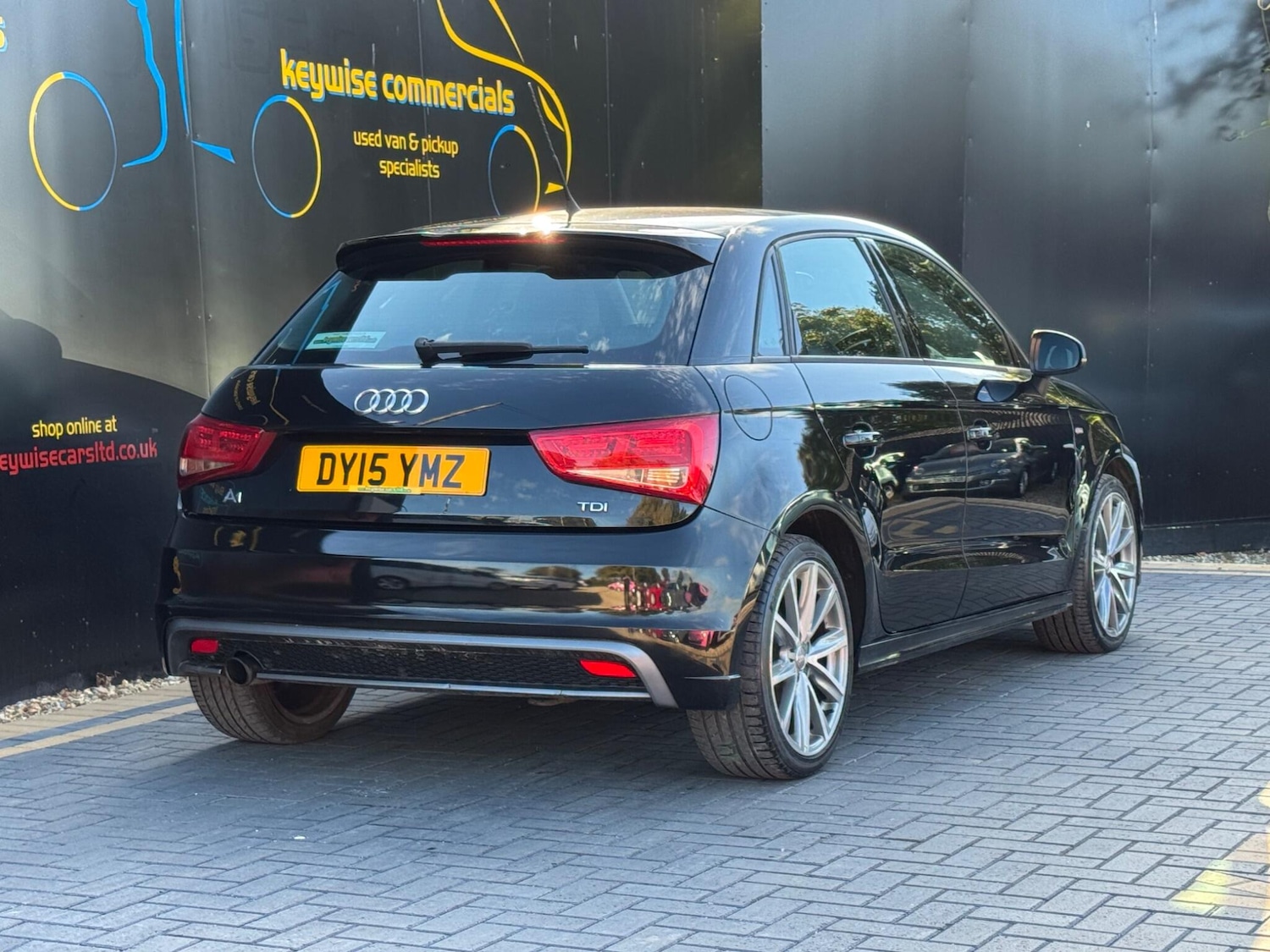 Used Audi A1 2015 for sale - 76370565: Photo 6