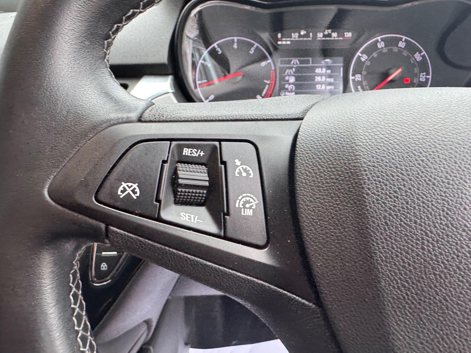 Used Vauxhall Corsa 2015 for sale - 76993489: Photo 28