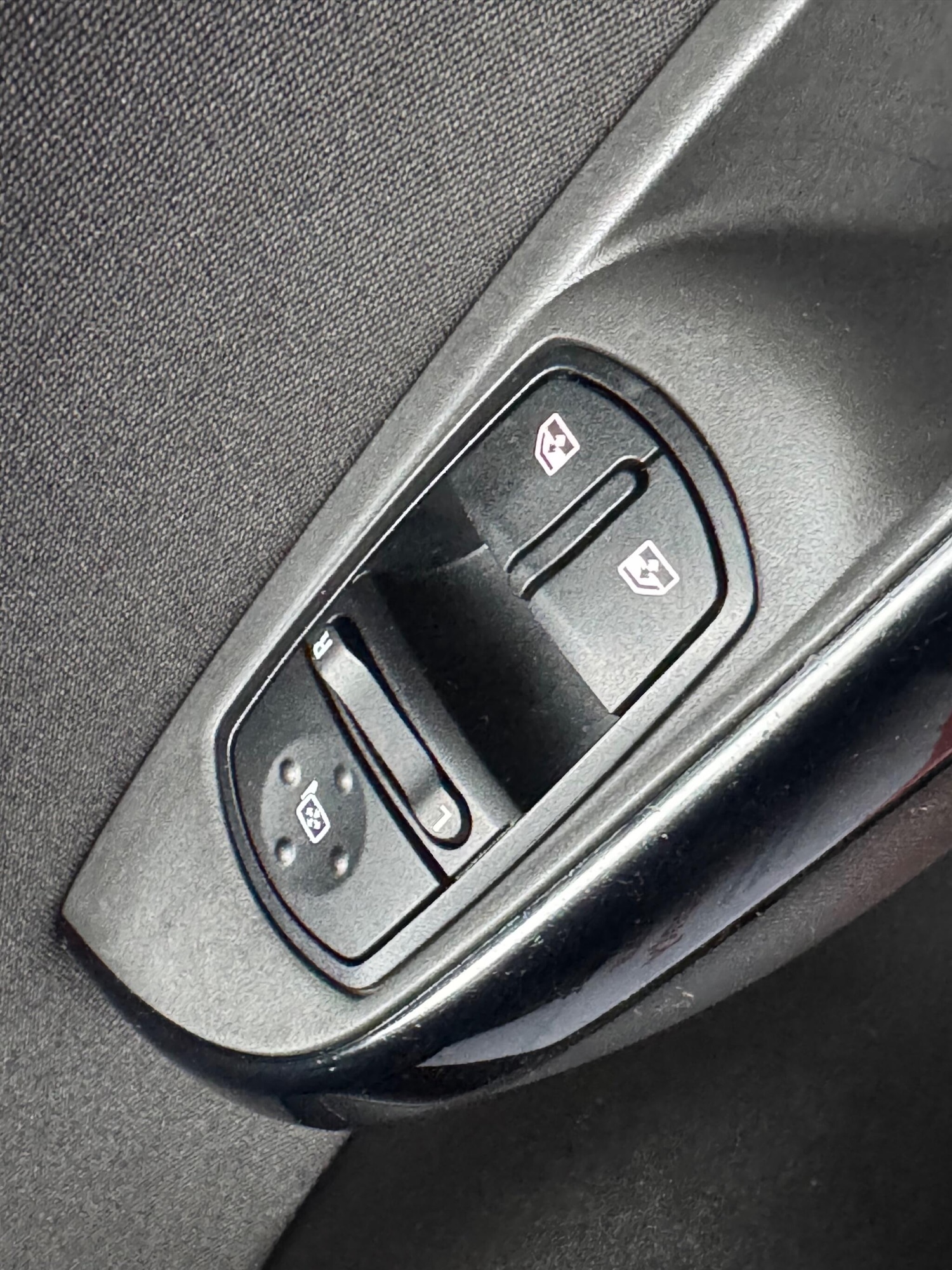 Used Vauxhall Corsa 2015 for sale - 76993489: Photo 34