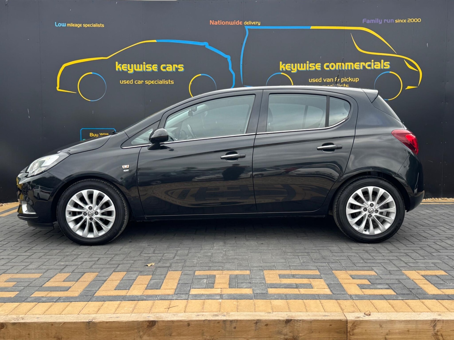 Used Vauxhall Corsa 2015 for sale - 76995463: Photo 2