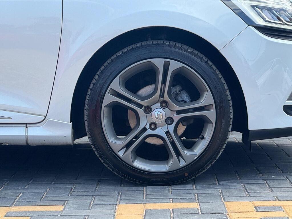 Used Renault Clio 2019 for sale - 76989591: Photo 12