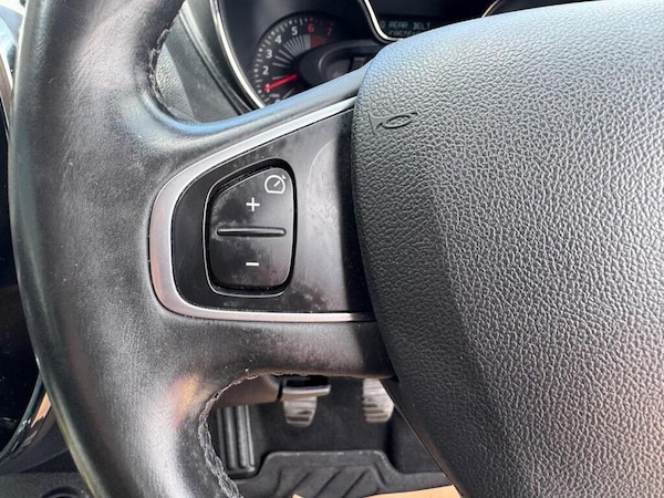 Used Renault Captur 2017 for sale - 76214455: Photo 28