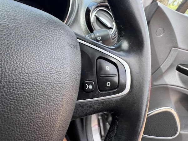 Used Renault Captur 2017 for sale - 76214455: Photo 29