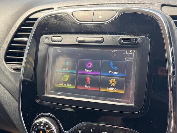 Used Renault Captur 2017 for sale - 76214455: Photo 32